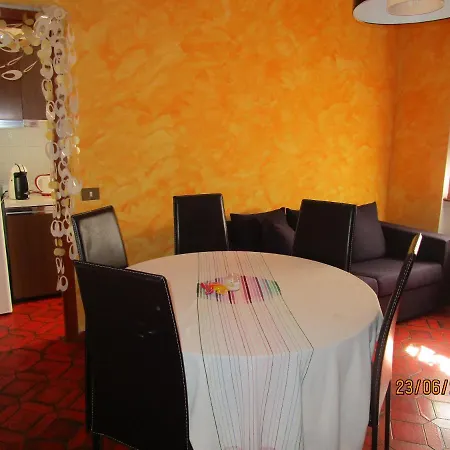 Rainbow House Esino Lario