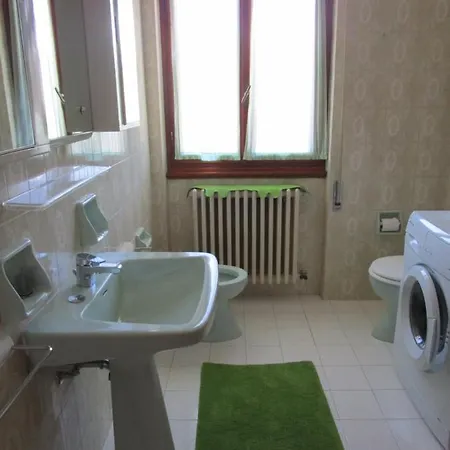 Rainbow House Apartamento Esino Lario