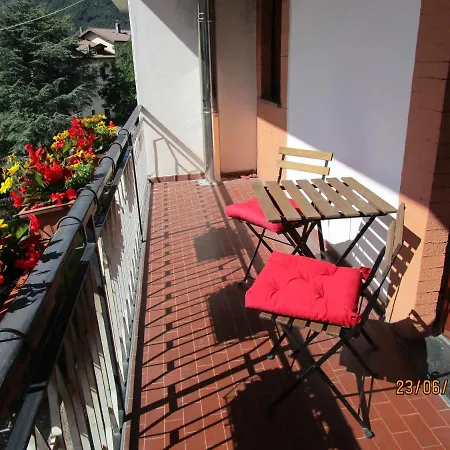 Appartement Rainbow House Esino Lario